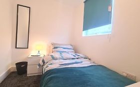 Cosy Single Room In Manor Park